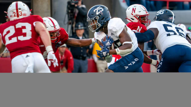 Jalen White first TD run 2022 Nebraska vs Georgia Southern football USATSI_19023121